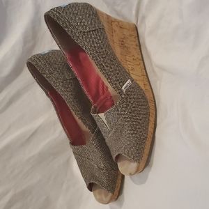 Womens toms wedges size 11